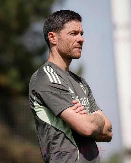 是否担心短期未来? 阿隆索:重要的是皇马 非我个人 是否担心短期未来? 阿隆索:重要的是皇马 非我个人